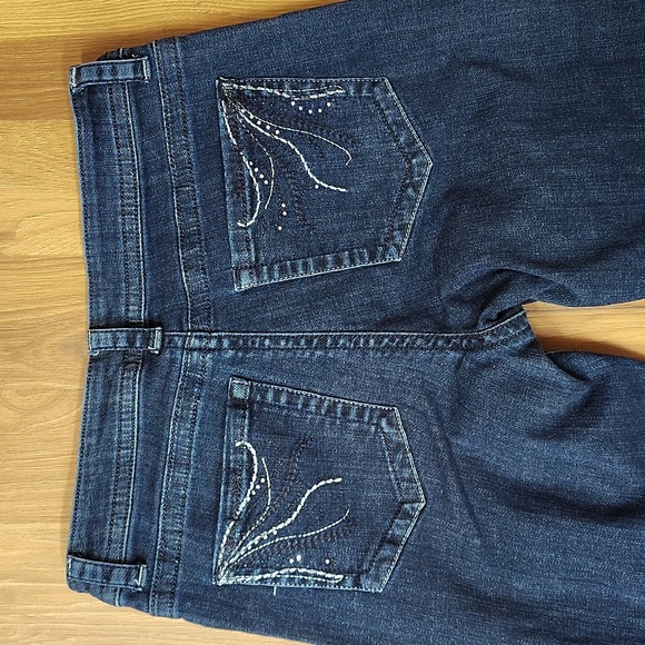 Lee Slender Secrets, Low one the waist Jeans, Ladies Size 10 Medium, Boot cut - Picture 8 of 11